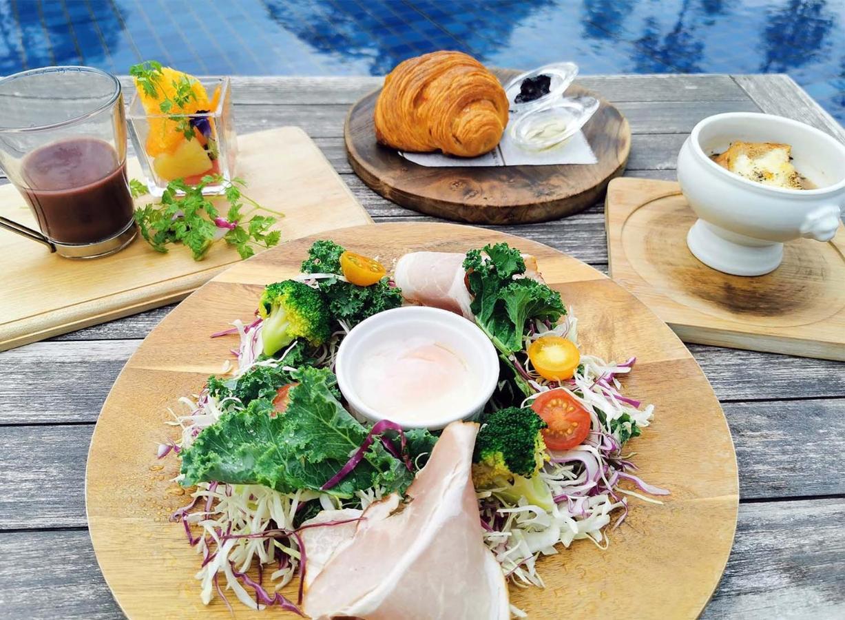 Malibu Hotel Zushi Exteriör bild